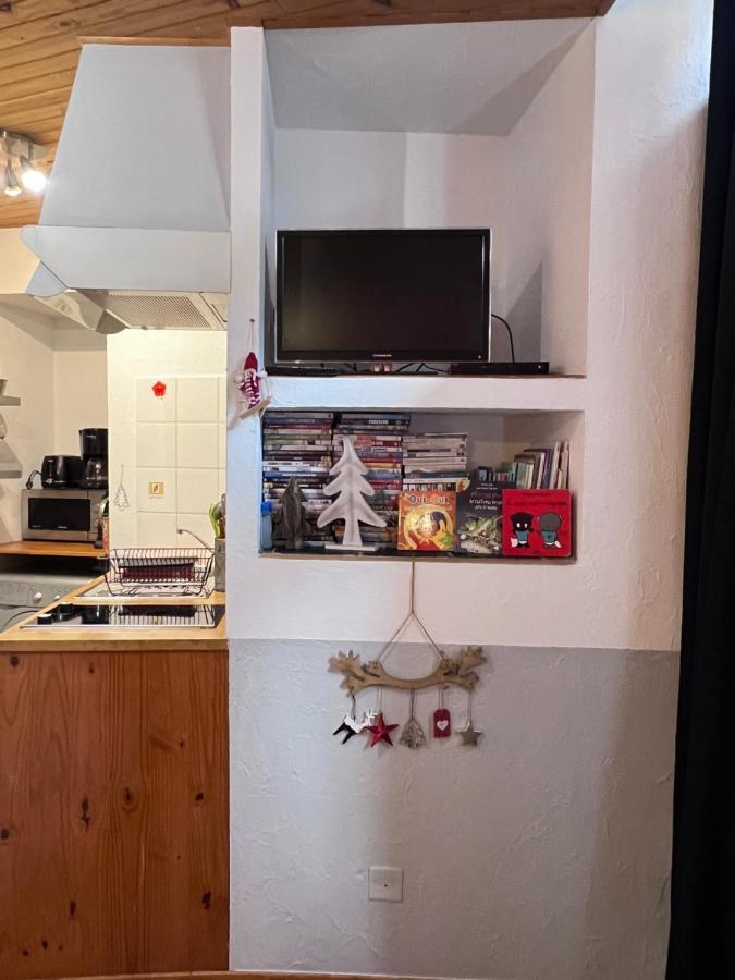 L'Astazou "Pret Gracieux Du Materiel De Ski" Au Studio Appartement Luz-Saint-Sauveur Buitenkant foto