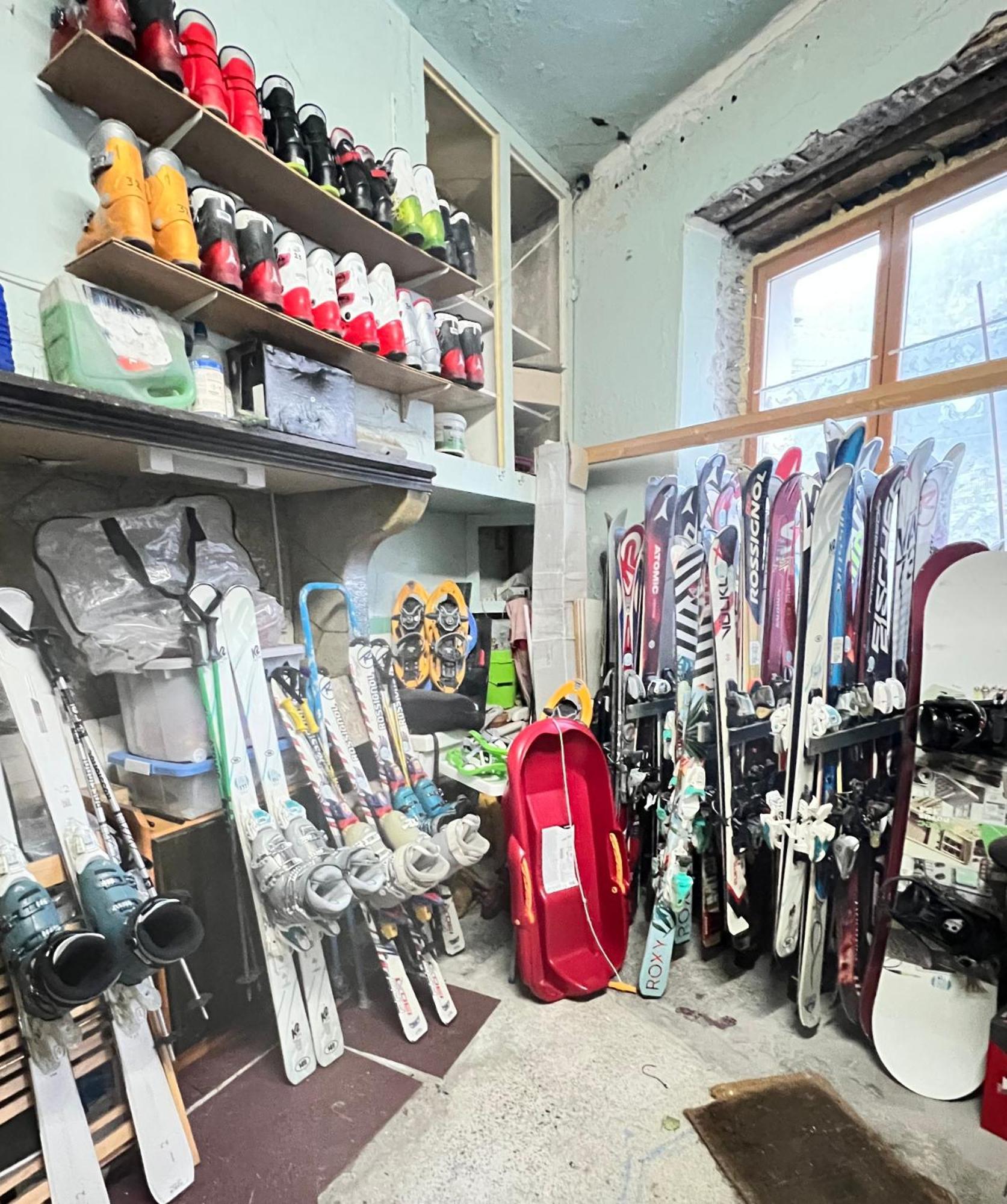 L'Astazou "Pret Gracieux Du Materiel De Ski" Au Studio Appartement Luz-Saint-Sauveur Buitenkant foto